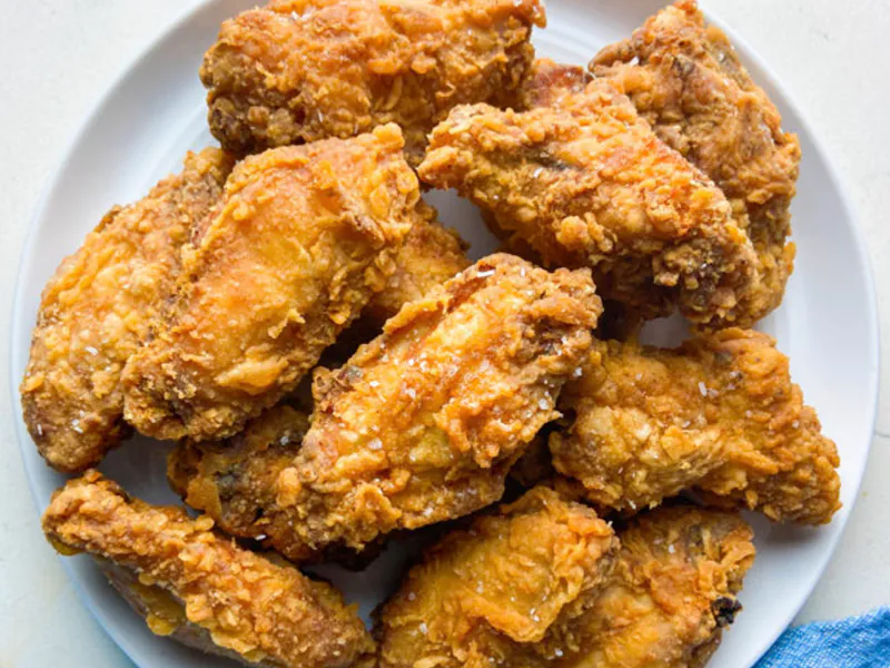 Crispy fried chicken wings at Blue Ocean Basket, a Fast-Food Restaurant in Hamden